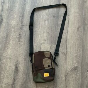 G star camo shoulder bag